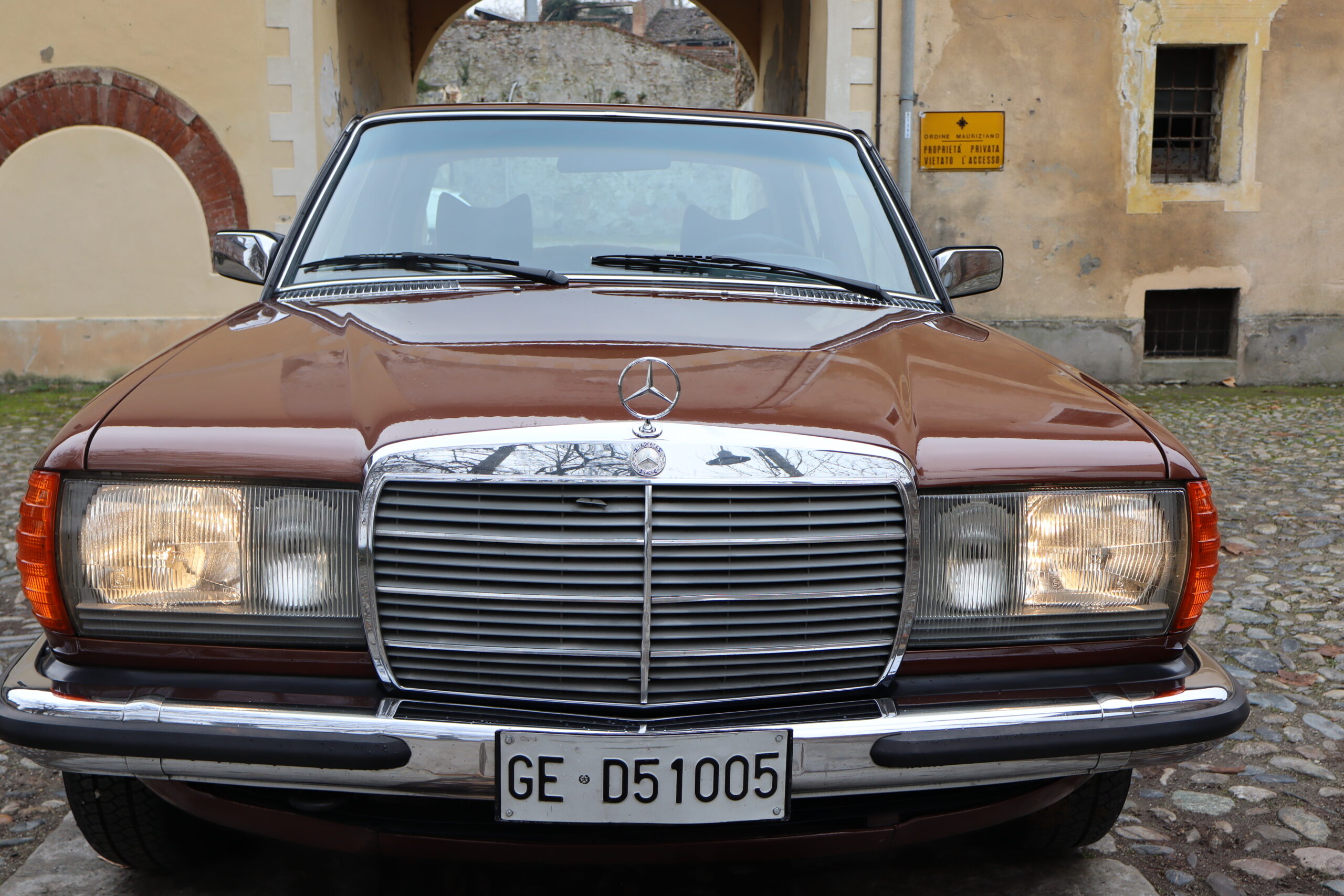 Mercedes 280 E W123 Anno 1976 colore Milan Brown e interno Velluto Brazil Fantastica!!Rara!! - immagine 50
