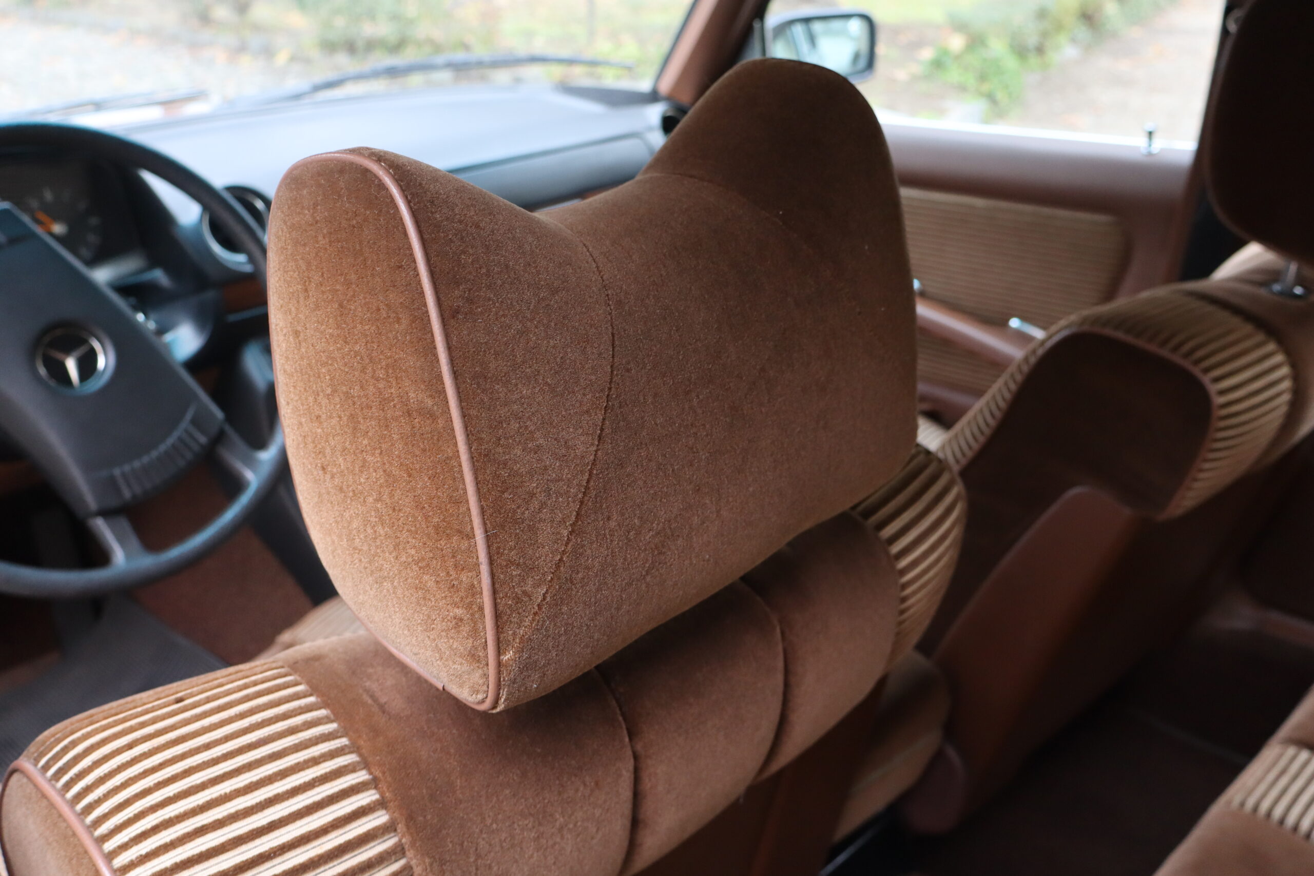 Mercedes 280 E W123 Anno 1976 colore Milan Brown e interno Velluto Brazil Fantastica!!Rara!! - immagine 33