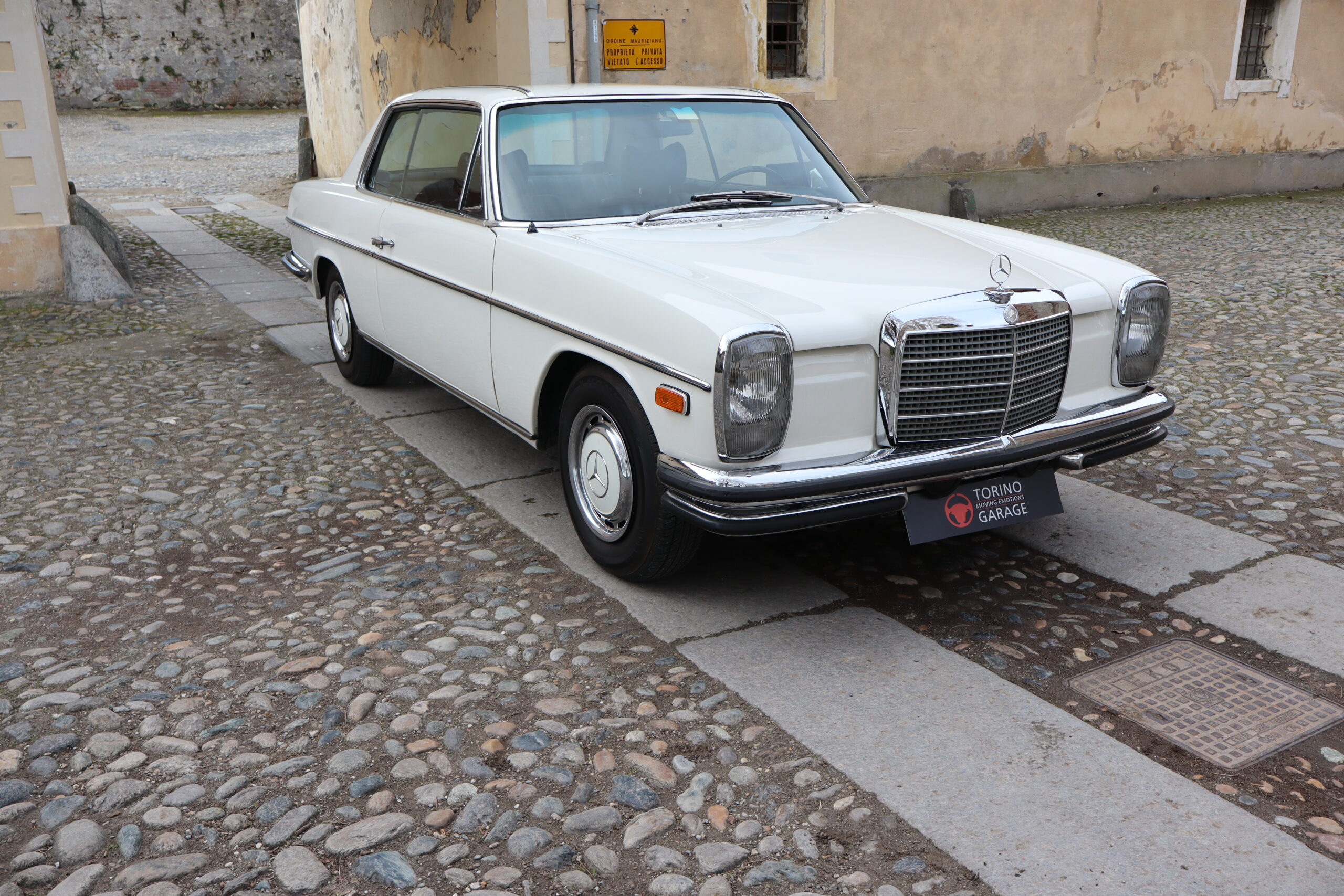 Mercedes 280 CE in condizioni spettacolari, libretto tagliandi ,Full Optional, introvabile cosi configurata! - immagine 13