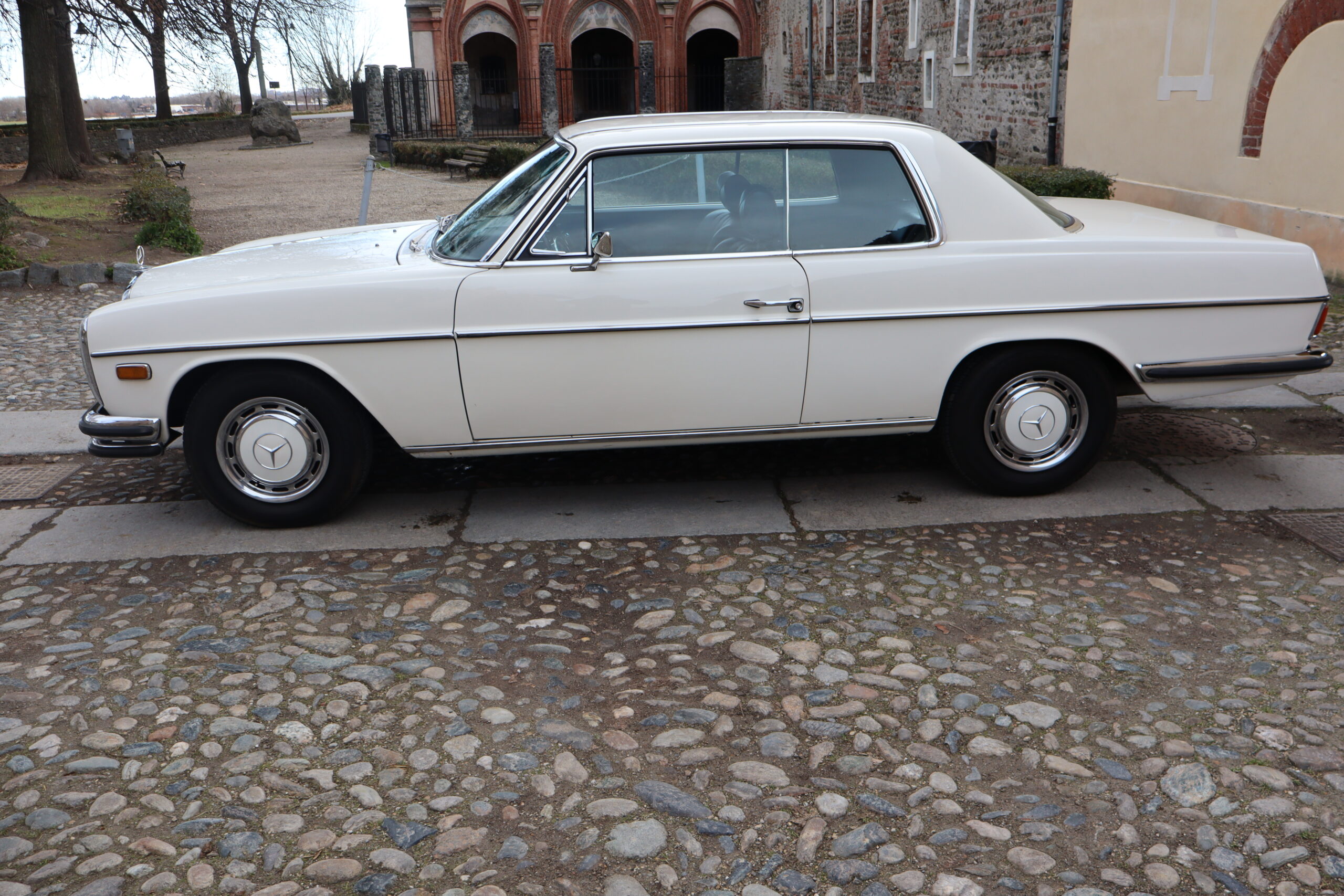 Mercedes 280 CE in condizioni spettacolari, libretto tagliandi ,Full Optional, introvabile cosi configurata! - immagine 15