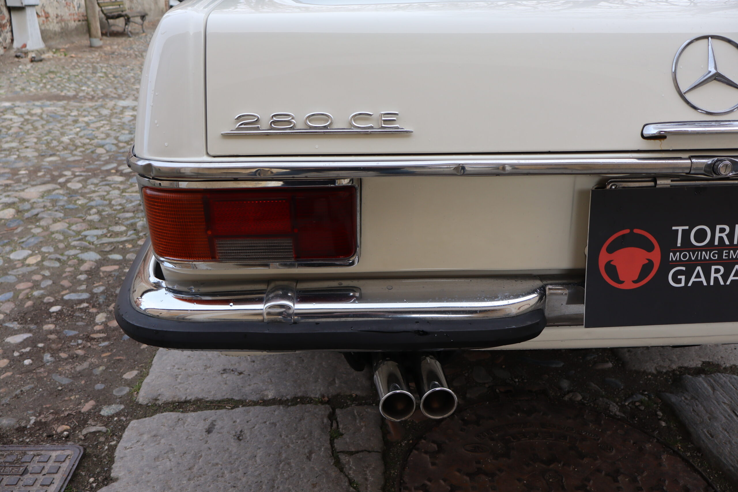 Mercedes 280 CE in condizioni spettacolari, libretto tagliandi ,Full Optional, introvabile cosi configurata! - immagine 18