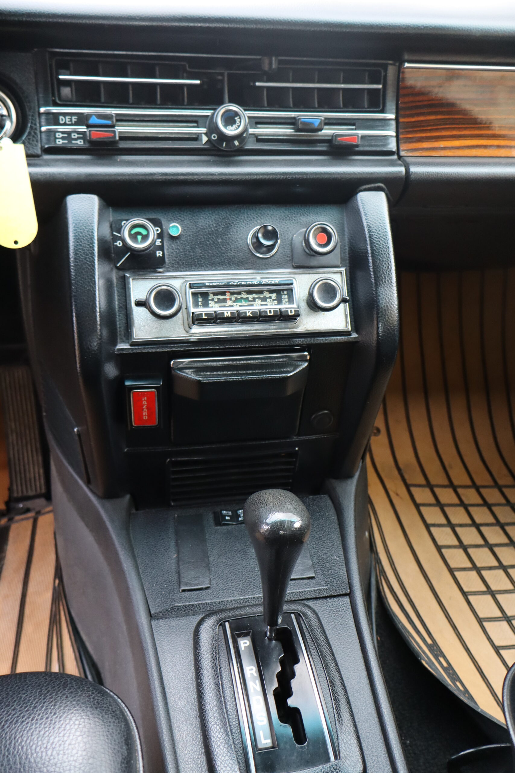 Mercedes 280 CE in condizioni spettacolari, libretto tagliandi ,Full Optional, introvabile cosi configurata! - immagine 29