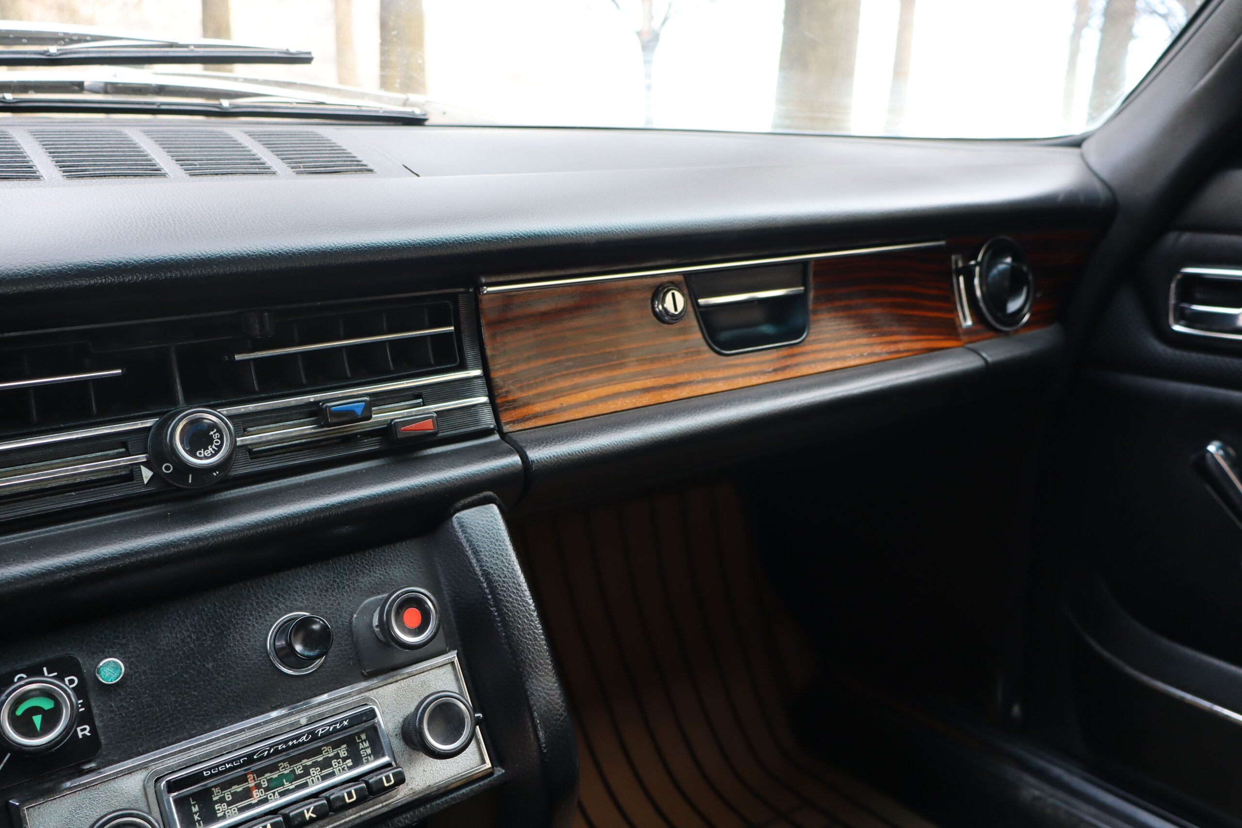 Mercedes 280 CE in condizioni spettacolari, libretto tagliandi ,Full Optional, introvabile cosi configurata! - immagine 30