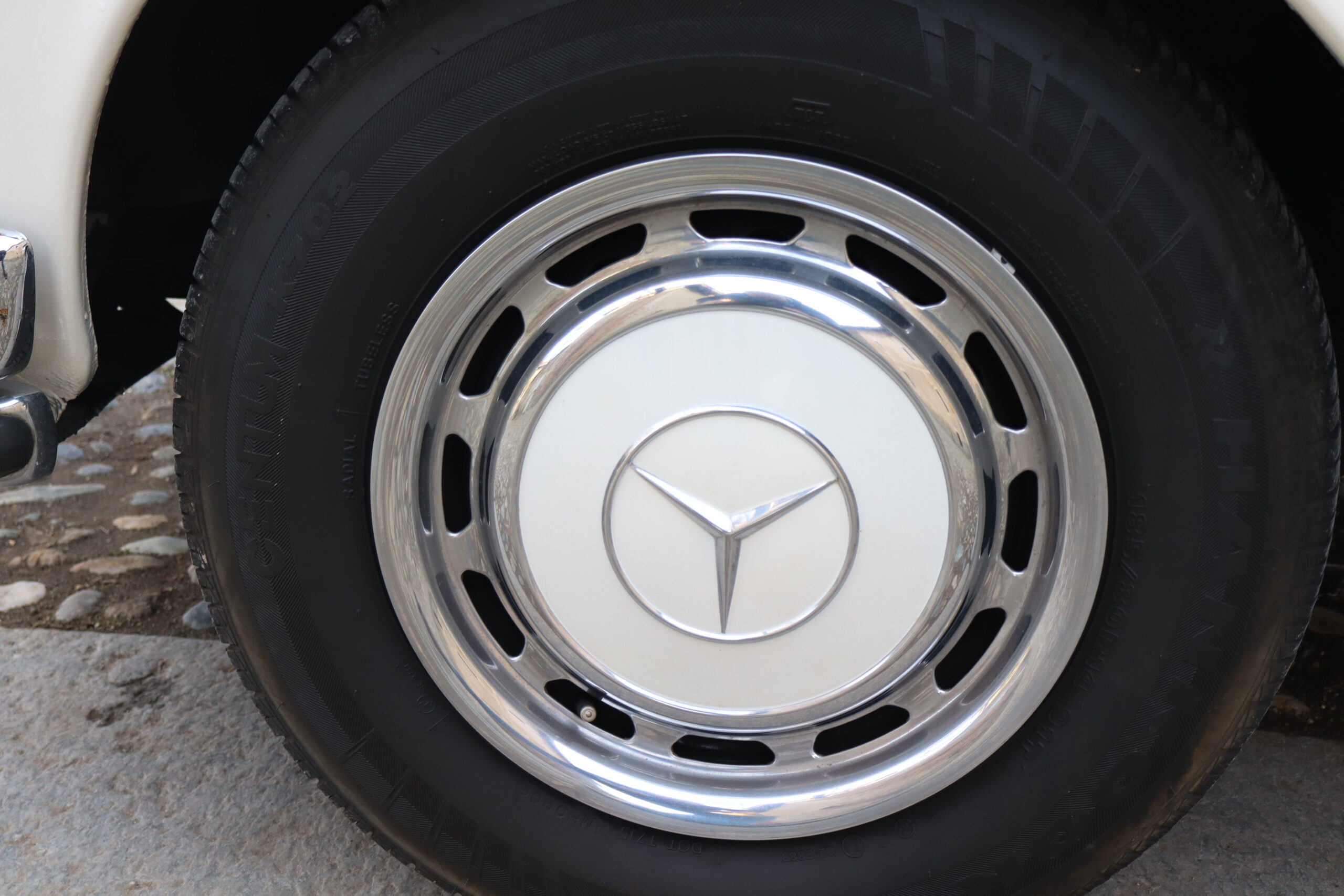Mercedes 280 CE in condizioni spettacolari, libretto tagliandi ,Full Optional, introvabile cosi configurata! - immagine 44