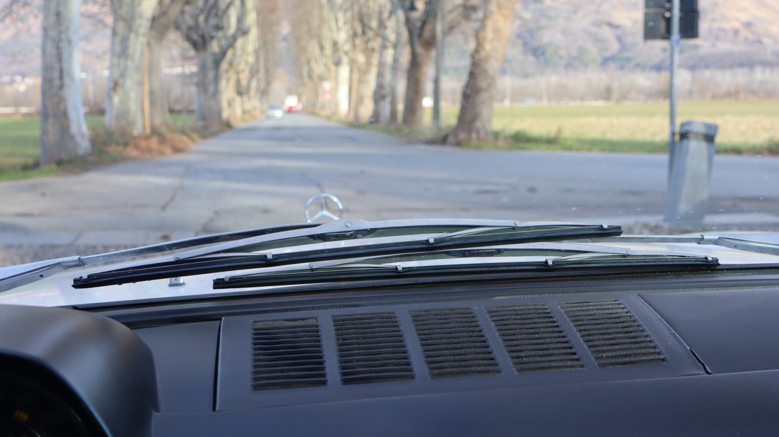 Mercedes 280 CE in condizioni spettacolari, libretto tagliandi ,Full Optional, introvabile cosi configurata! - immagine 55