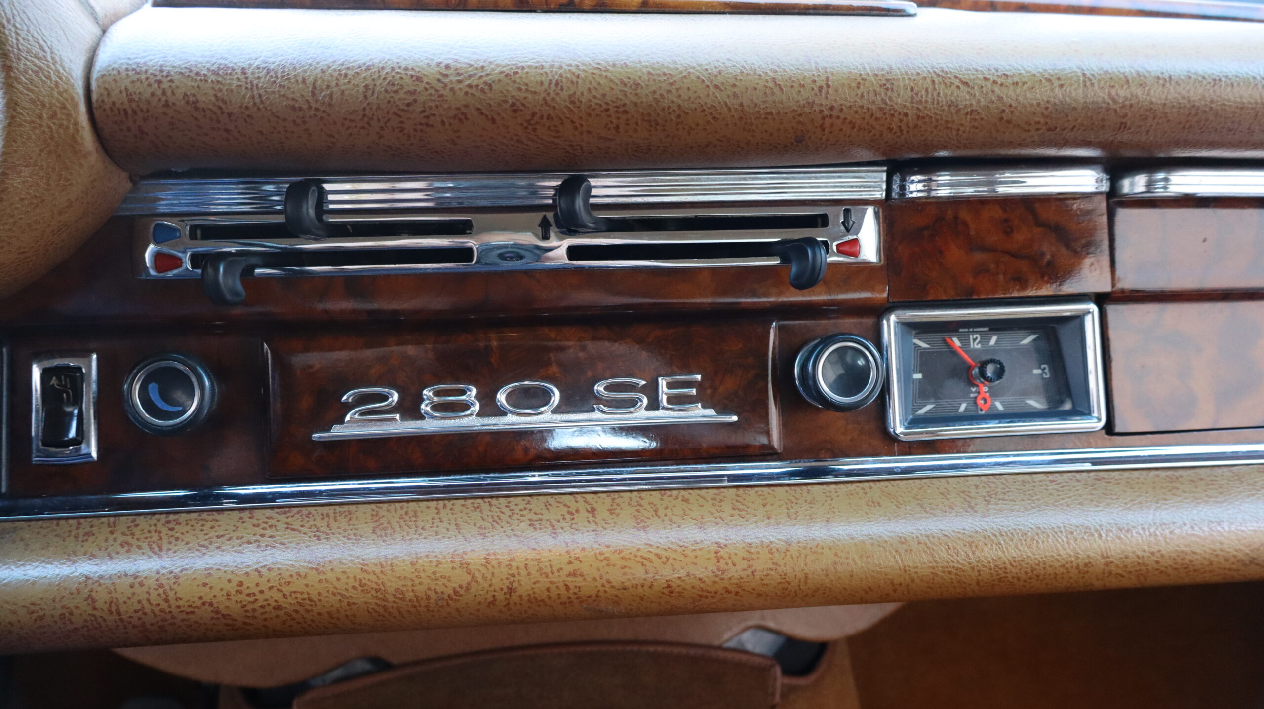 Mercedes 280 SE Coupé W111 1968 Unica!! Unico Proprietario!! Introvabile in pari condizioni! Targa oro ASI - immagine 24