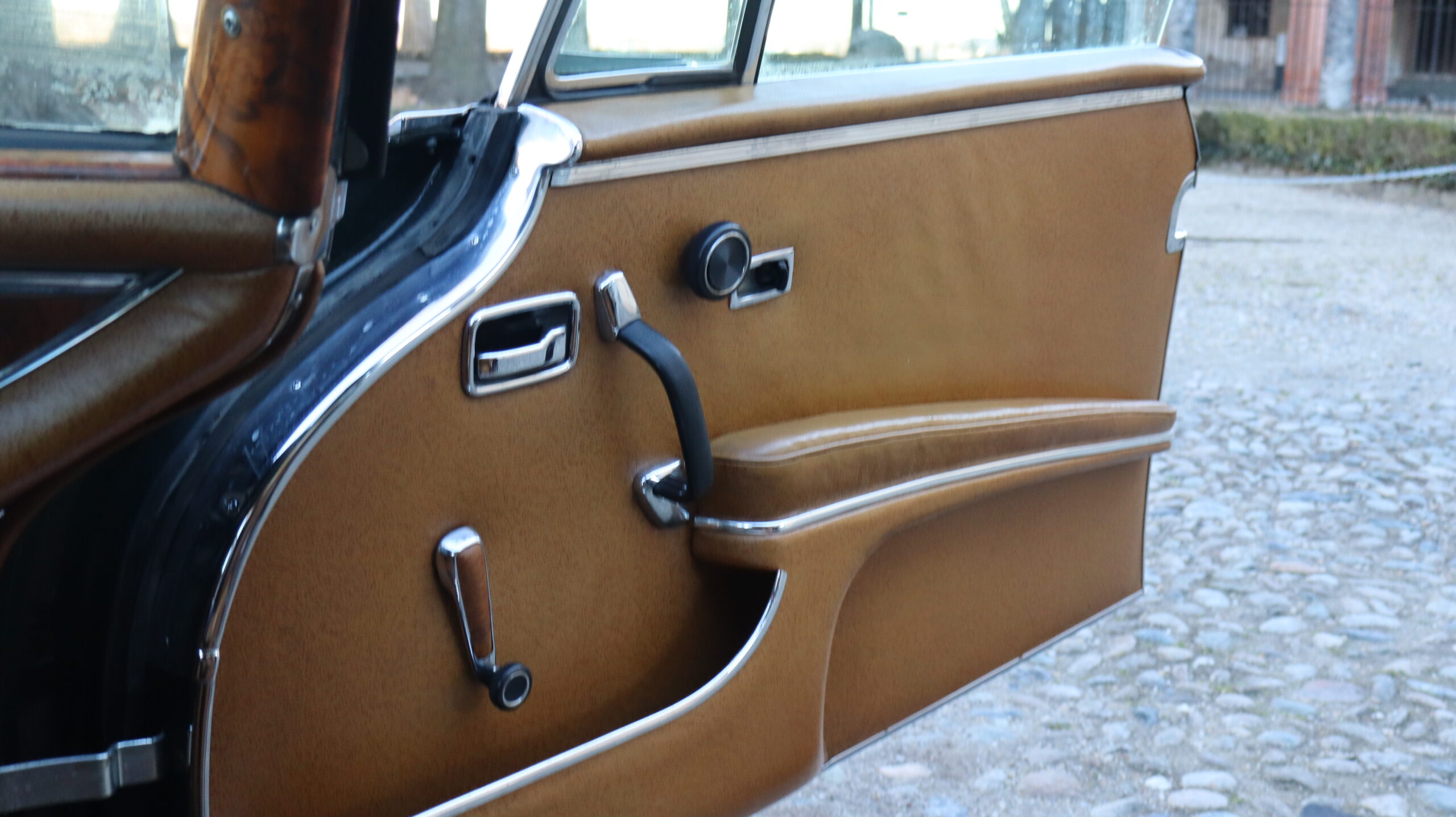 Mercedes 280 SE Coupé W111 1968 Unica!! Unico Proprietario!! Introvabile in pari condizioni! Targa oro ASI - immagine 29