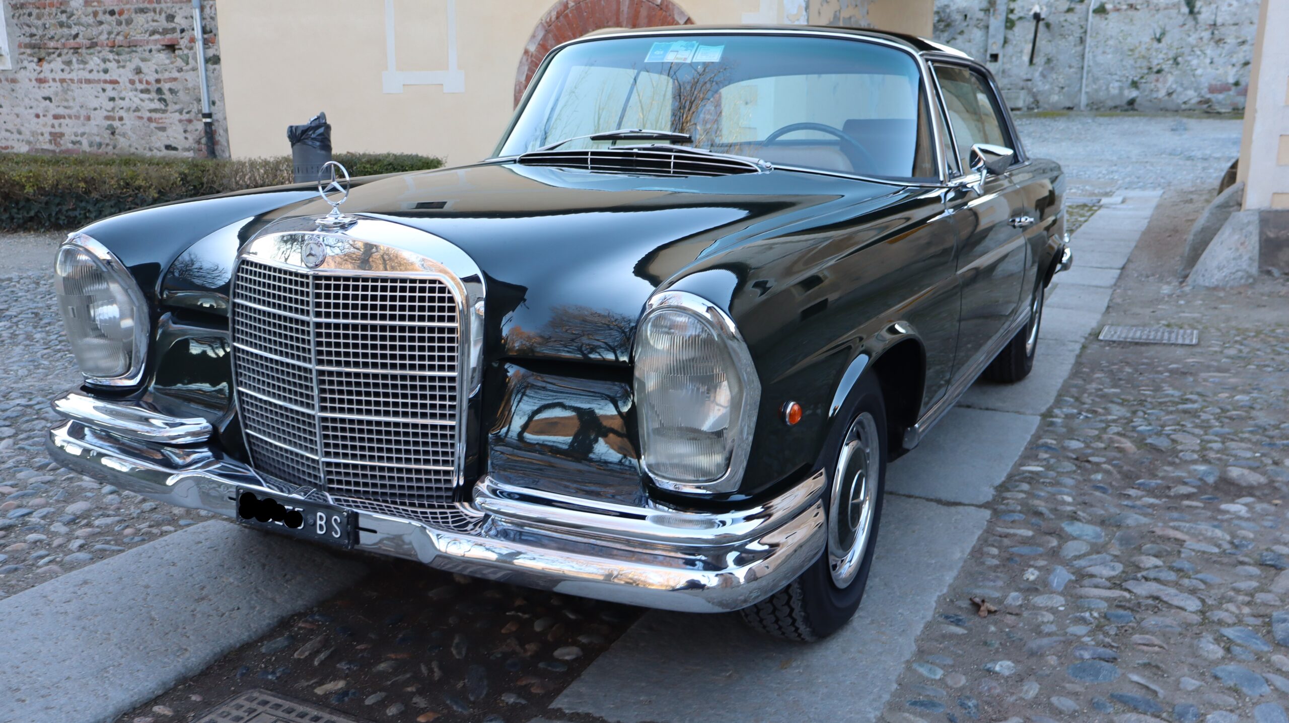 Mercedes 280 SE Coupé W111 1968 Unica!! Unico Proprietario!! Introvabile in pari condizioni! Targa oro ASI - immagine 5